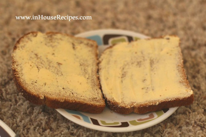 Vegetable sandwich butter the bread